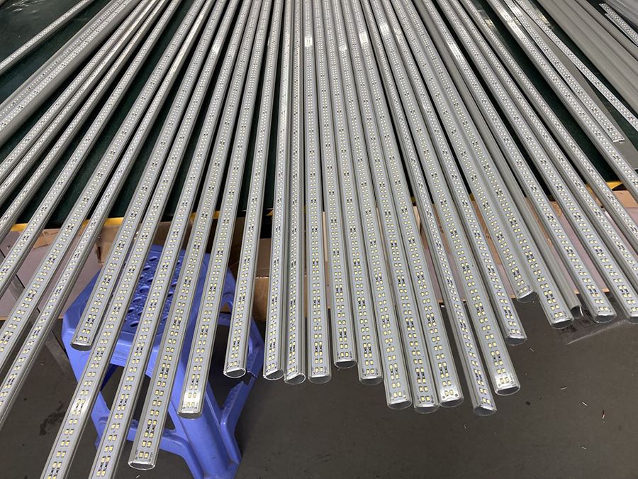 Constant voltage driving LED tube lights